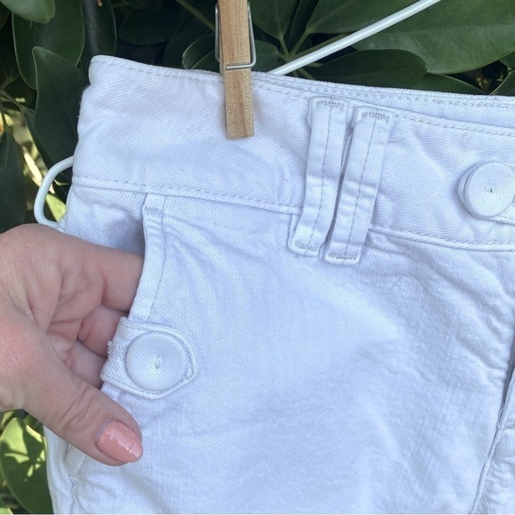 BANANA Republic Classic white cuffed shorts with pockets belt loops size 2 - Picture 8 of 8